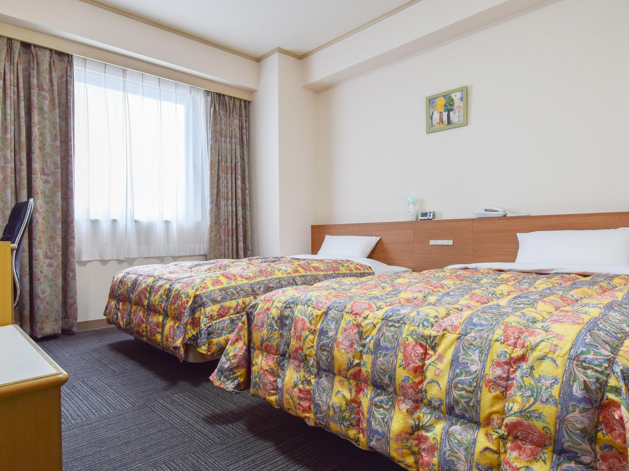 โฮเต็ล ไมระ Hotel โอคายาม่า ภายนอก รูปภาพ